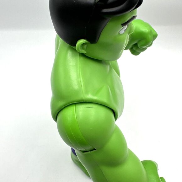 Marvel Hasbro Hulk Action Figure 9" 2022 - Picture 8 of 8